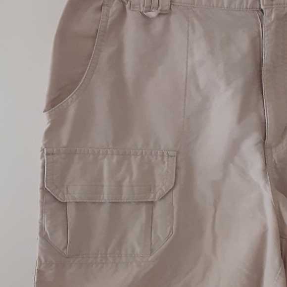 Columbia size 10 shorts - Picture 2 of 7